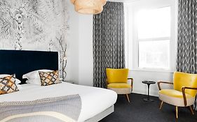 The Lodge Hotel - Putney